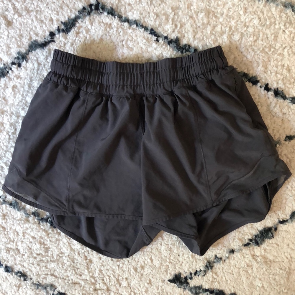 Lululemon Hotty Hot High-Rise Short 2.5"